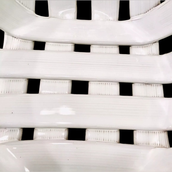 Tadinate Vintage Large Pottery Lattice Woven White Bread Fruit Handled Basket - Picture 8 of 10